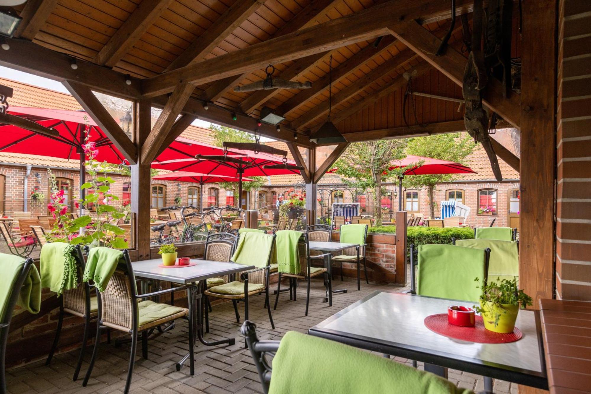 Landhotel Zur Schmiede 고렌레빈 외부 사진