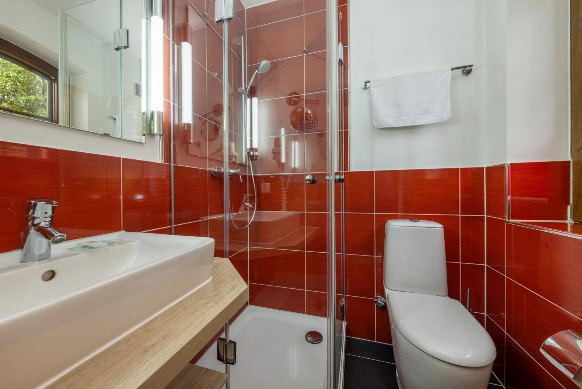 Landhotel Zur Schmiede 고렌레빈 외부 사진
